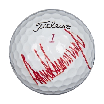 Donald Trump Signed Titleist 1 Golf Ball (Beckett)